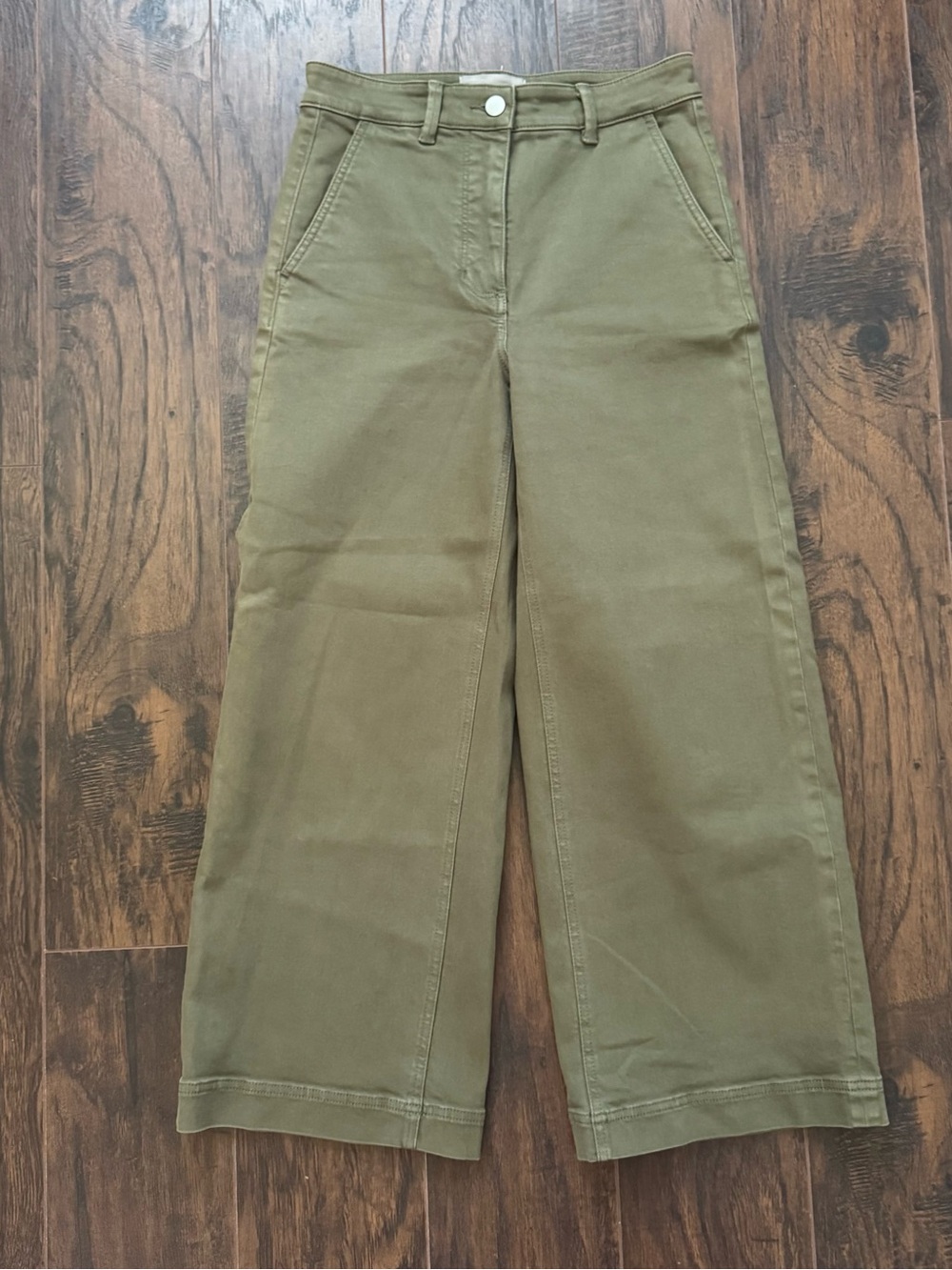 Everlane Size 4 Sage Green Wide Leg Cropped Chinos